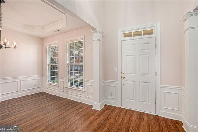Building Photo - 411 Wellwood Way