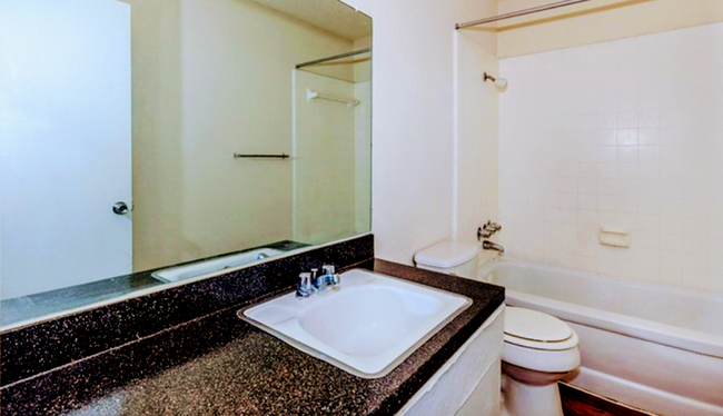 Foto del edificio - 200 Whitewood St