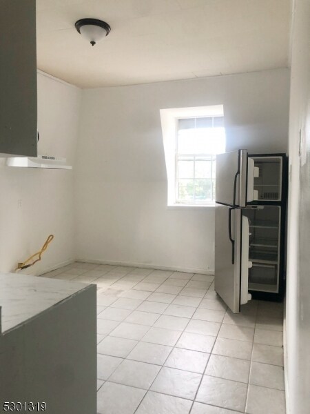 Foto del edificio - 227 E 3rd Ave
