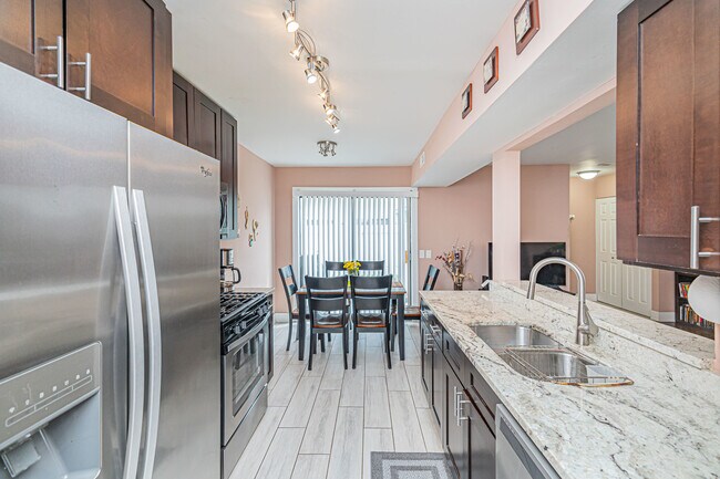 Building Photo - 719 Whitesail Dr