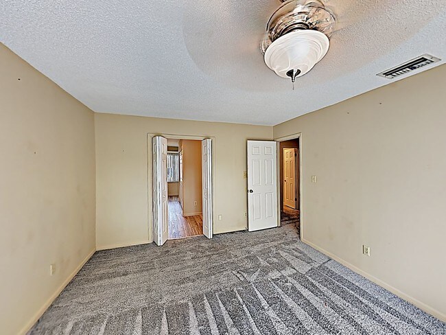 Building Photo - 18 Hillbrook Way Pensacola FL 32503
