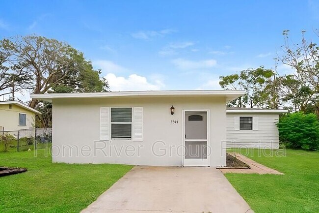 Foto del edificio - 5514 Riordan Way