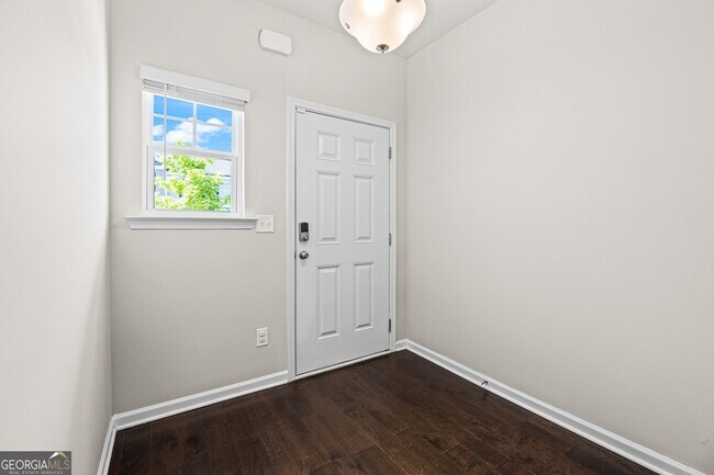 Building Photo - 3400 Highbury Way
