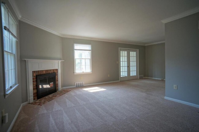 Building Photo - 512 Allenview Dr.