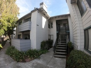 Building Photo - 4523 Waterville Dr