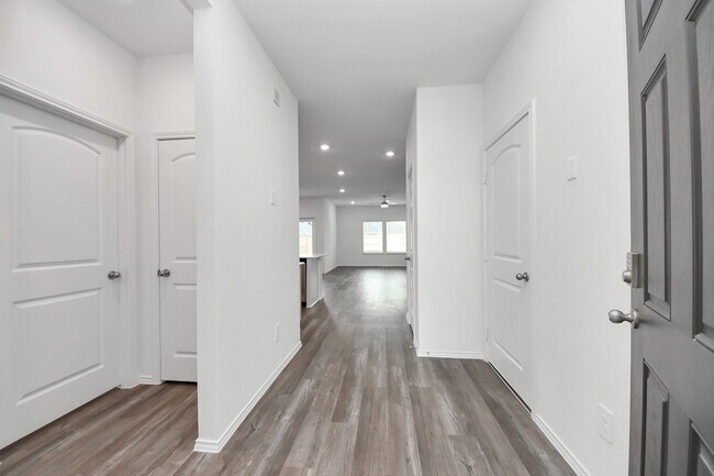 Foto del edificio - 6127 Ginevra Summers Dr