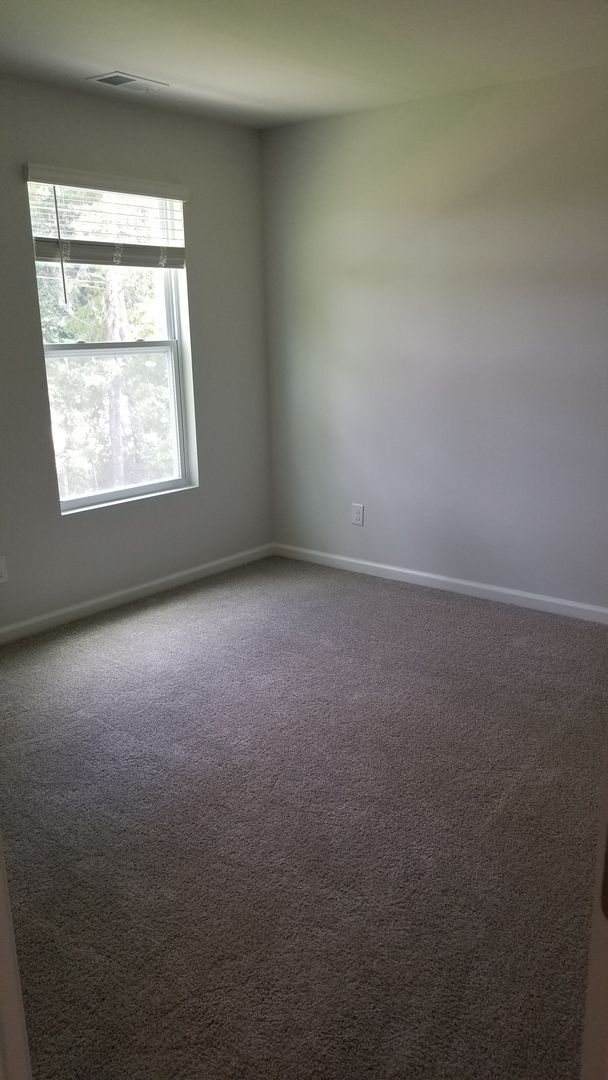 Building Photo - Available NOW!!