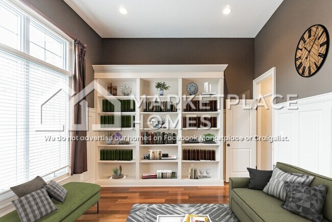 Building Photo - 2572 Milano Dr