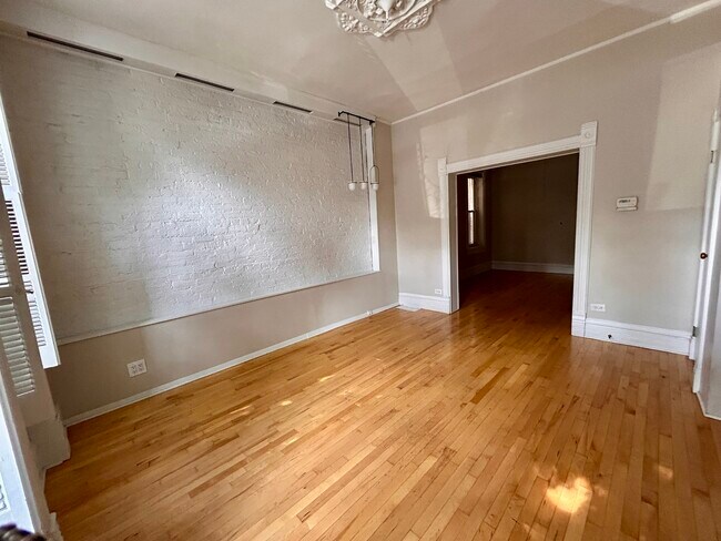 Foto del edificio - 2024 N Clifton Ave