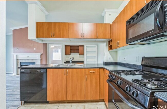 Foto del edificio - 13502 Derry Glen Ct