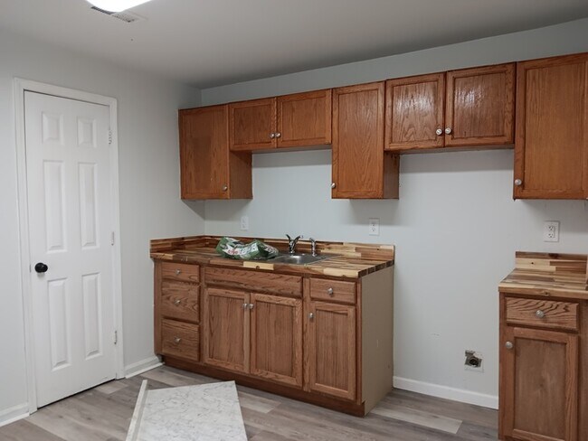 Foto del edificio - 366 Graham Dr SW