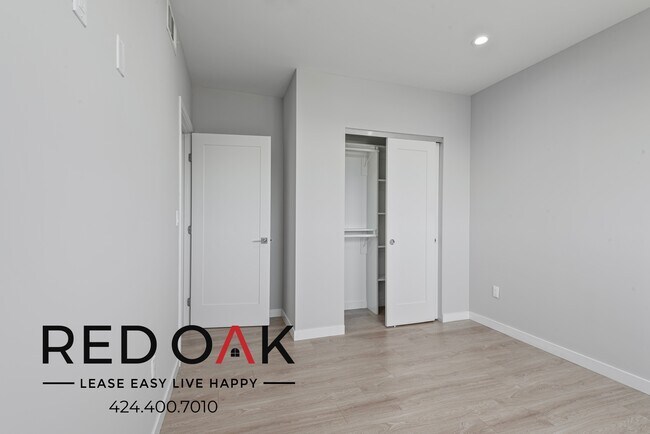 Foto del edificio - Exceptional Two-Story, Three Bedroom with ...