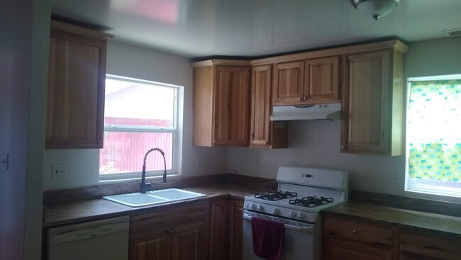 Foto del edificio - 1559 Airway Rd SW