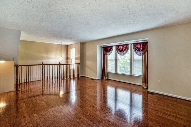 Building Photo - 8503 Club Side Dr