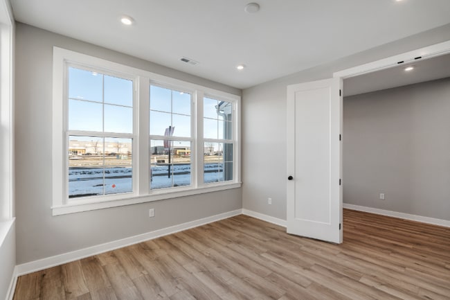 Building Photo - 414 Elite St