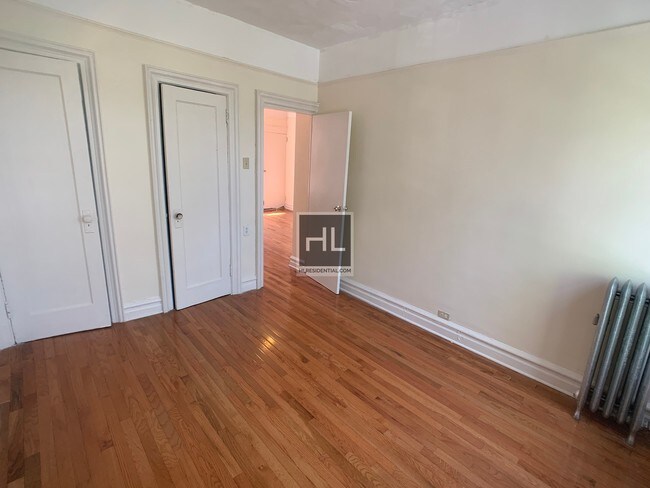 Foto del edificio - 354 Rutland Rd