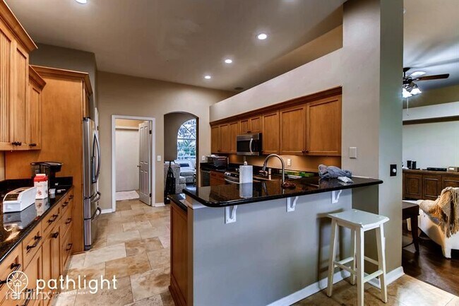 Building Photo - 4 br, 3 bath House - 12431 Bristol Commons...