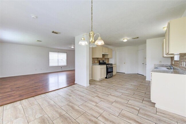 Building Photo - 21802 Westfield Ridge Dr