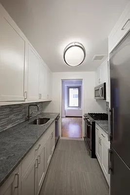 Building Photo - 38 W 55th St