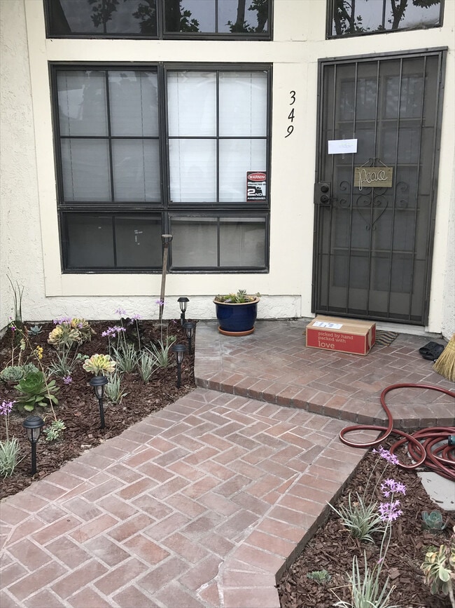 Photo - 2 Bdrm Condo in the Gated Saratoga Community