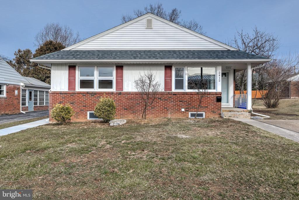 Foto principal - 2412 Dickinson Ave
