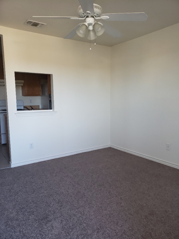 507 N Gilmer St Unit A7, Killeen, TX 76541 Room for Rent in Killeen