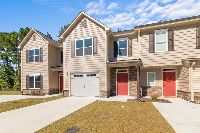 Building Photo - 2 Bed 2.5 Bath Townhome