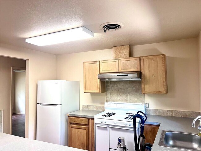 Foto del edificio - 7018 State Hwy 75 S