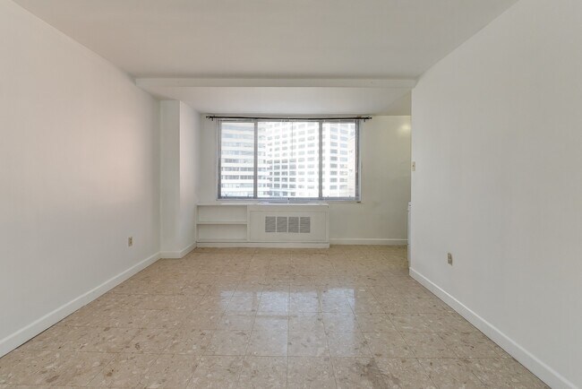 Foto del edificio - Spacious & Bright Junior One Bedroom at River Place North