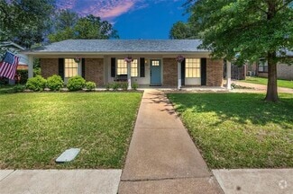 Building Photo - 1937 Lexington Pl