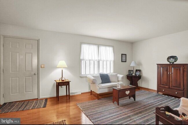 Building Photo - 2912 Harbor Dr