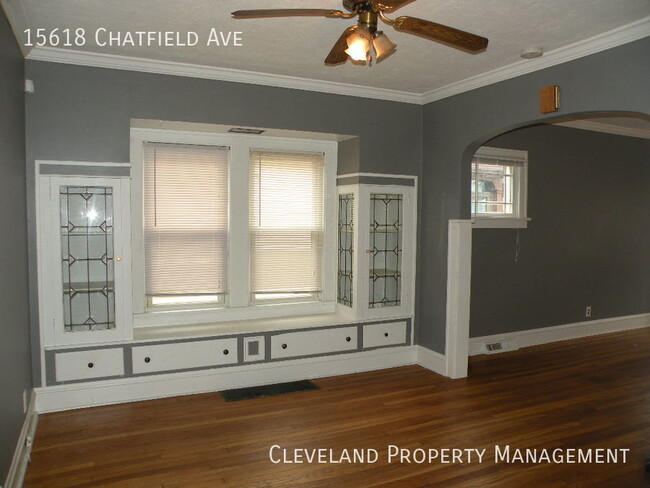 Building Photo - Charming West Side Home