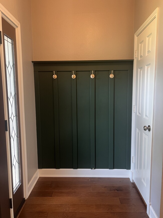 Foto del edificio - 9327 Restover Ln