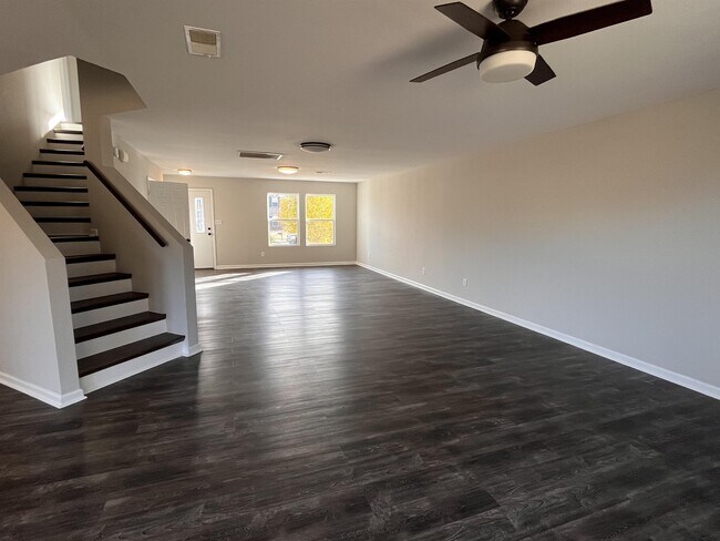 Foto del edificio - 112 Thornley Ct