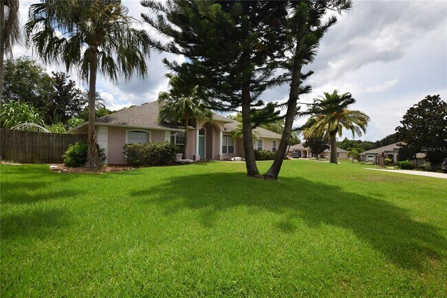 Building Photo - 10649 Versailles Blvd