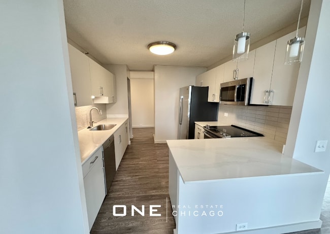 Foto del edificio - 190 N Harbor Dr