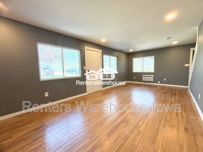 Foto del edificio - 32487 K Ave