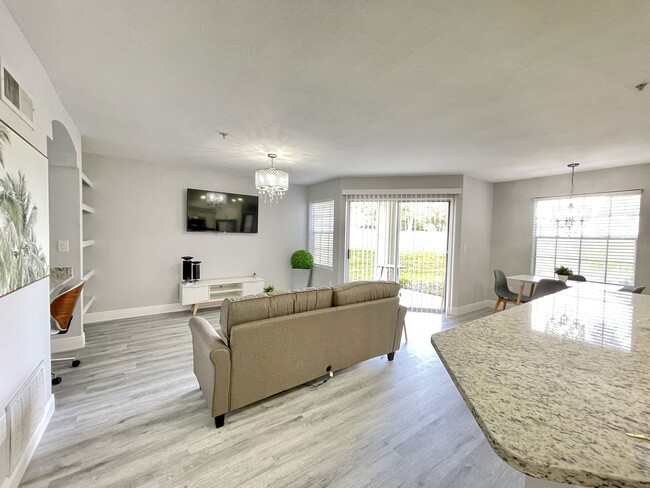 Foto del edificio - 7250 Westpointe Blvd