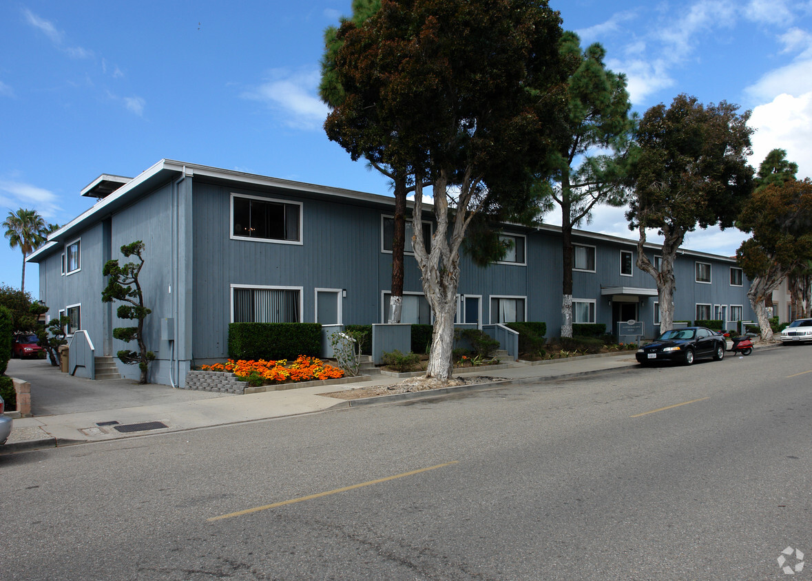 Primary Photo - Ellwood Beach Apartments