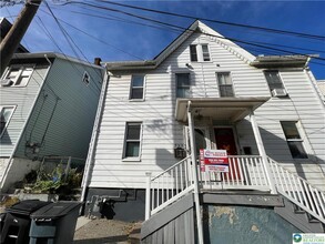 Building Photo - 735 2nd Ave Building Photo - 735 2nd Ave