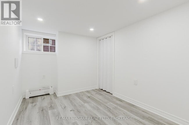 Building Photo - BASEMENT UNIT - 4765 SECOND AVENUE
