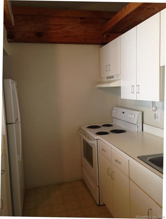 Building Photo - 68 Thermos Ave