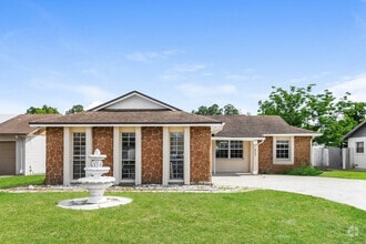 Building Photo - 653 Stanford Dr