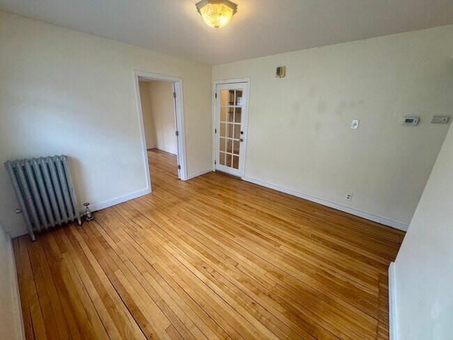 Foto del edificio - 45 Woods Ave