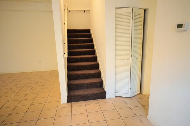 Foto del edificio - St. Charles Place #306