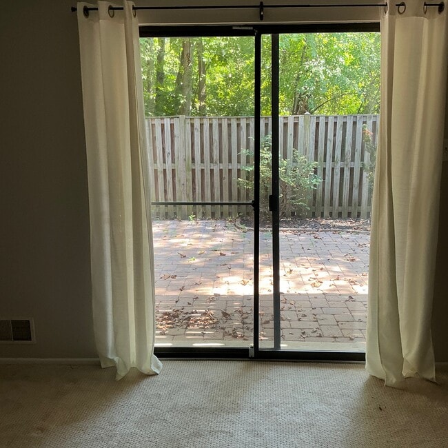 Building Photo - 8946 Skyrock Ct