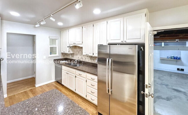 Foto del edificio - 736 Durshire Way