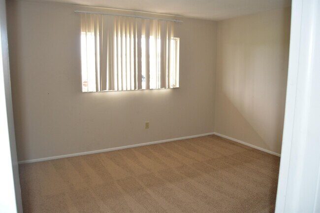 Building Photo - 1507 Cape Coral Pkwy W