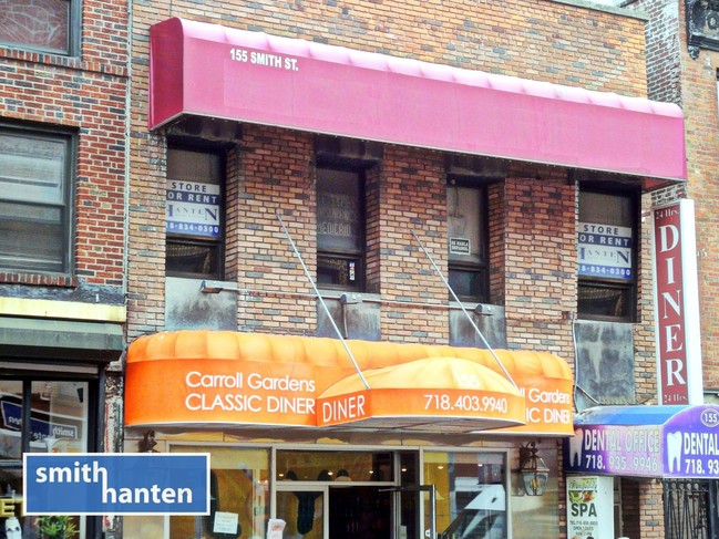 Building Photo - 152 Smith St