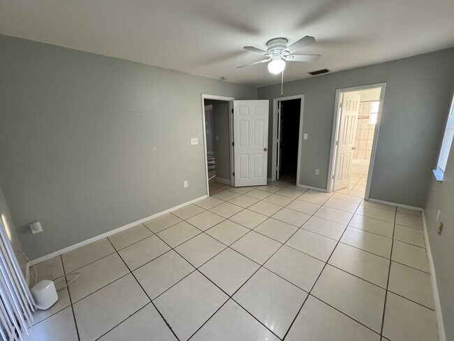 Foto del edificio - 4616 28th St SW